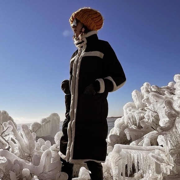 *SALE* Black Borg Contrast Long Line Puffer Coat || MISSGUIDED || US6 - Picture 1 of 6